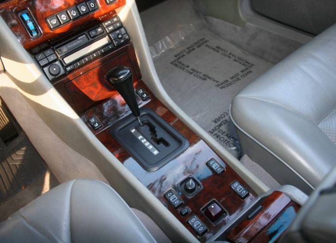 Mercedes-benz-E320-1995-White-17