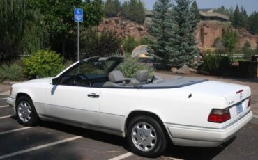 Mercedes-benz-E320-1995-White-19