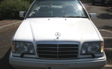 Mercedes-benz-E320-1995-White-6