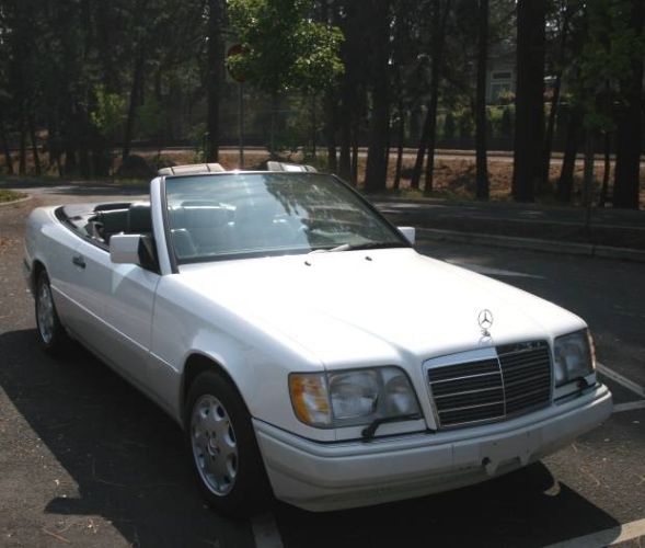 Mercedes-benz-E320-1995-White-7