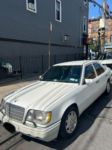 Mercedes-benz-E320-1995-White-Blue-3