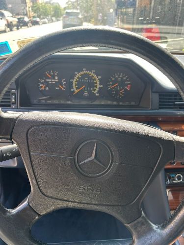 Mercedes-benz-E320-1995-White-Blue-5