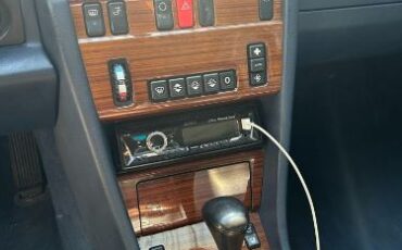 Mercedes-benz-E320-1995-White-Blue-6