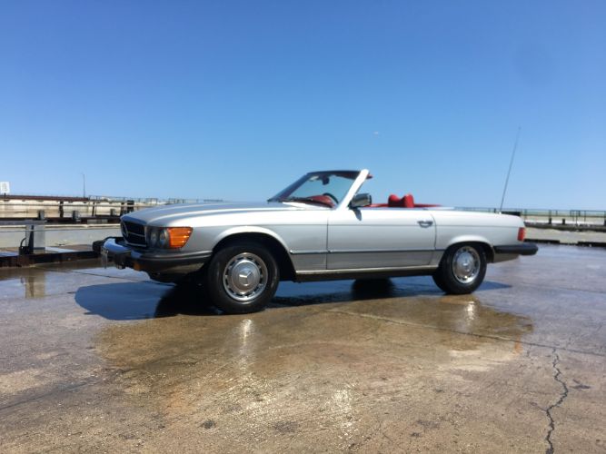 Mercedes-benz-Other-1976-Silver-Red-1