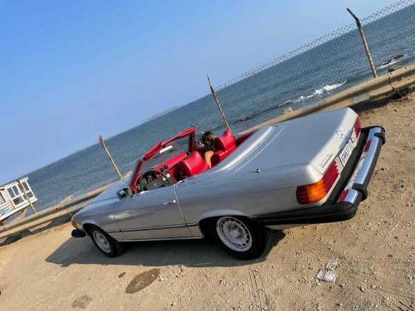 Mercedes-benz-Other-1976-Silver-Red-6
