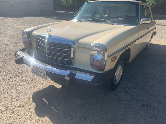 Mercedes-benz-Other-1976-Yellow-23