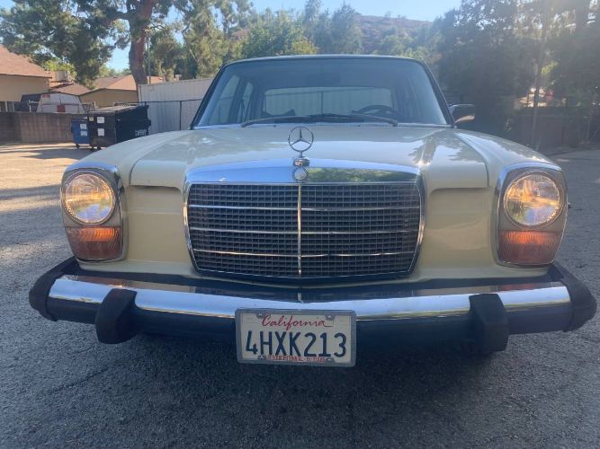 Mercedes-benz-Other-1976-Yellow-9
