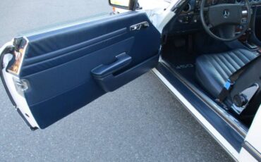 Mercedes-benz-Other-1979-White-Navy-Blue-Leather-11