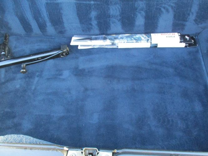 Mercedes-benz-Other-1979-White-Navy-Blue-Leather-22
