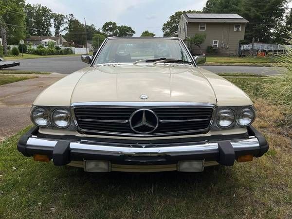 Mercedes-benz-Other-1979-Yellow-4