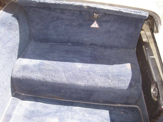 Mercedes-benz-Other-1983-Astral-Silber-Blue-Leather-3