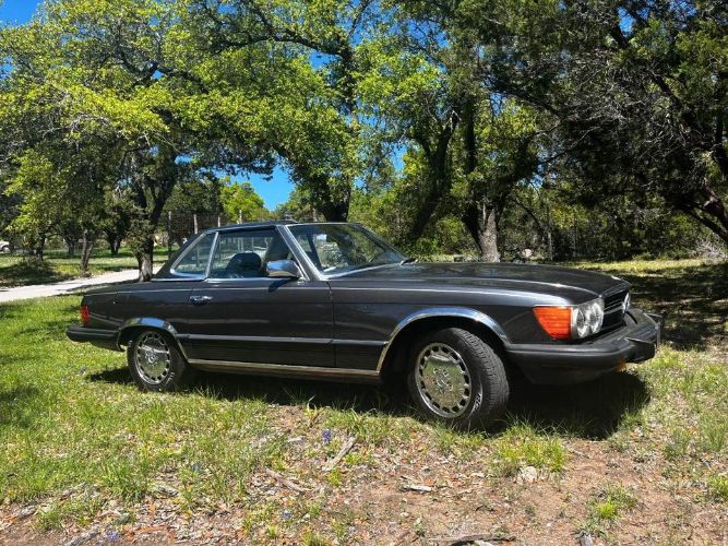 Mercedes-benz-Other-1985-Black-Black-2