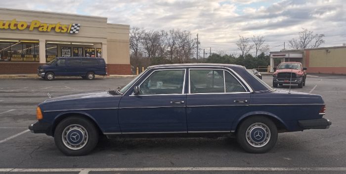 Mercedes-benz-Other-1986-Blue-Blue-6