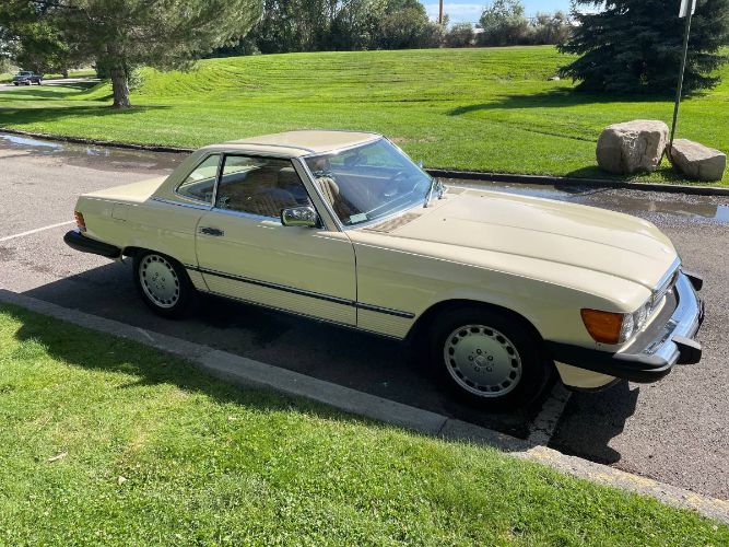 Mercedes-benz-Other-1986-Cream-Brown-1