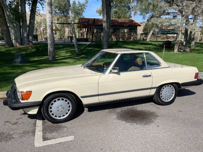 Mercedes-benz-Other-1986-Cream-Brown-11