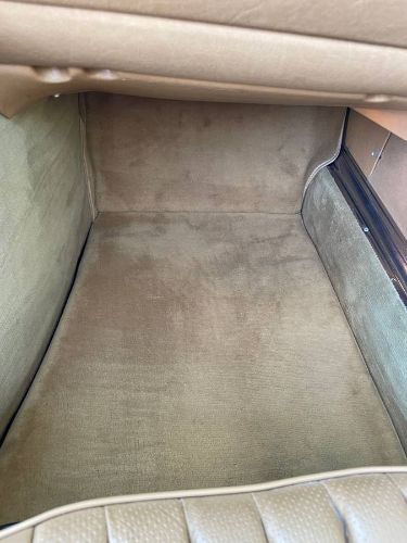 Mercedes-benz-Other-1986-Cream-Brown-4
