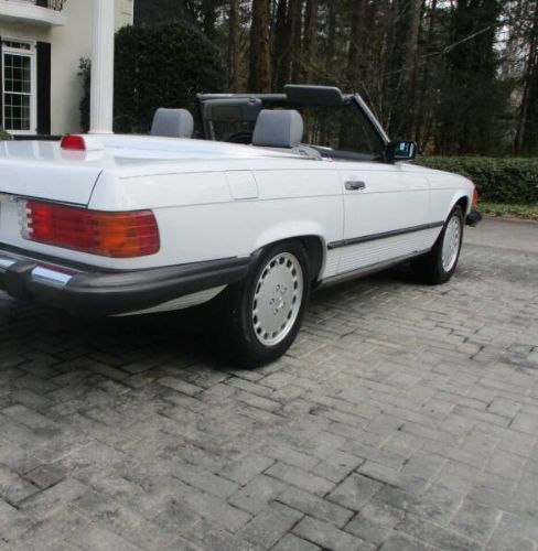 Mercedes-benz-Other-1987-Artic-White-Gray-Leather-13