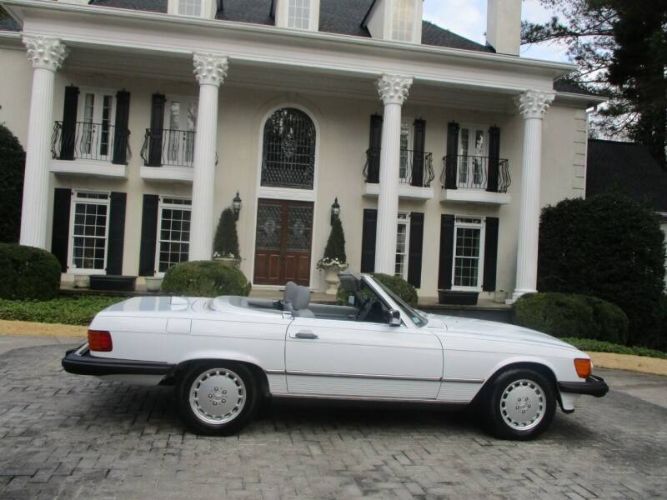 Mercedes-benz-Other-1987-Artic-White-Gray-Leather-16