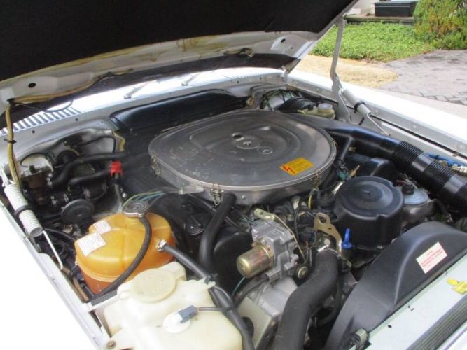 Mercedes-benz-Other-1987-Artic-White-Gray-Leather-30