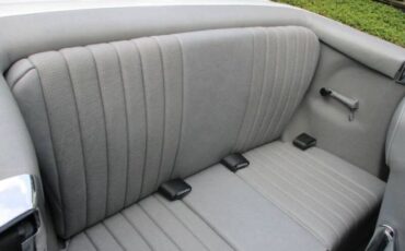Mercedes-benz-Other-1987-Artic-White-Gray-Leather-32