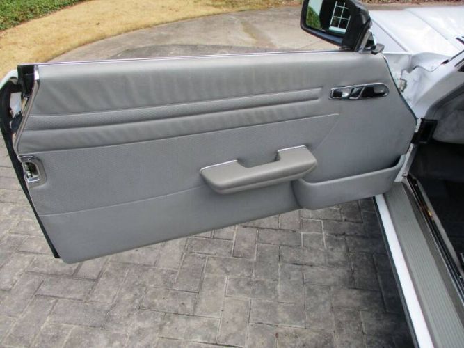 Mercedes-benz-Other-1987-Artic-White-Gray-Leather-33