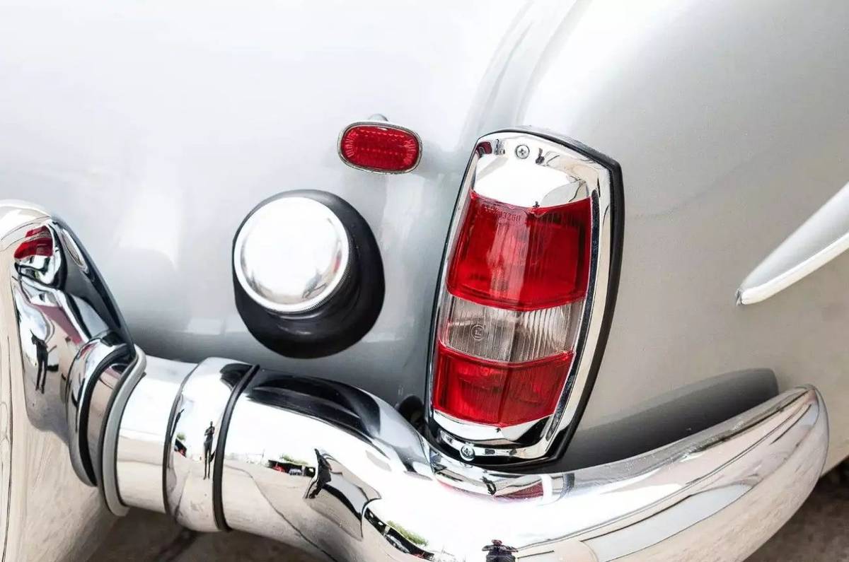 Mercedes-benz-benz-190-series-1961-silver-16