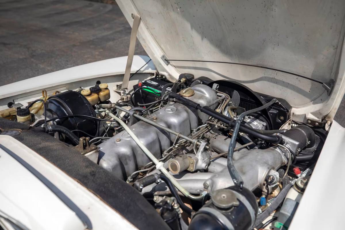 Mercedes-benz-benz-280-sl-1969-5