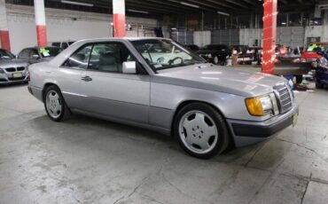 Mercedes-benz-benz-300-1993-silver-23