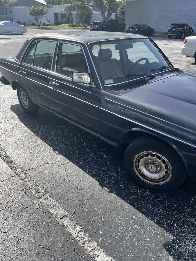 Mercedes-benz-benz-300-300dt-diesel-1985-blue-2