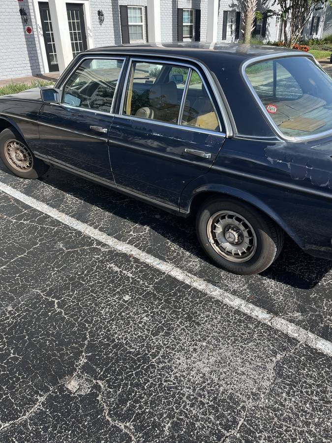 Mercedes-benz-benz-300-300dt-diesel-1985-blue-7