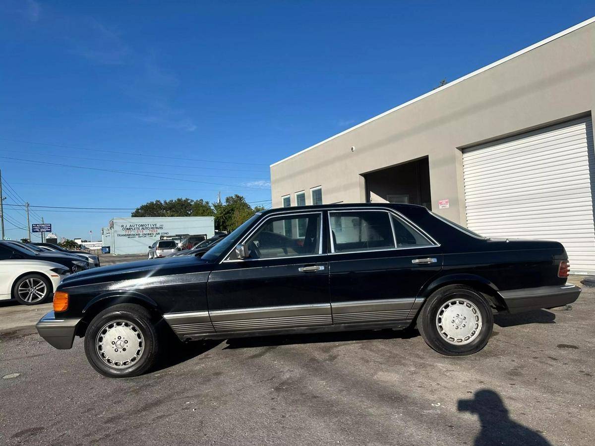 Mercedes-benz-benz-300-diesel-1983-black-1