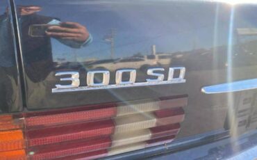 Mercedes-benz-benz-300-diesel-1983-black-14