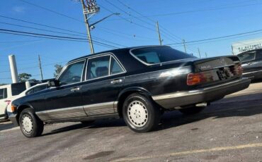 Mercedes-benz-benz-300-diesel-1983-black-2