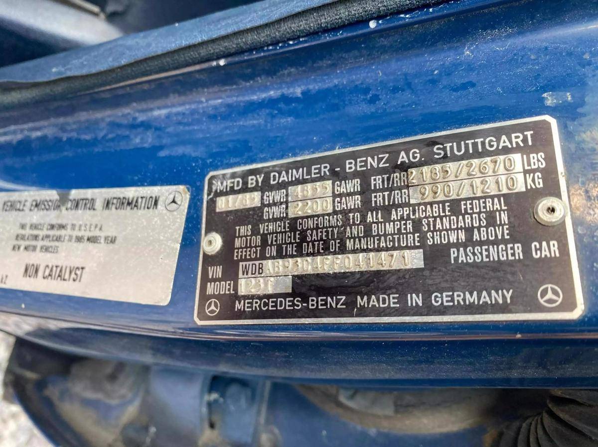 Mercedes-benz-benz-300-diesel-1985-blue-10