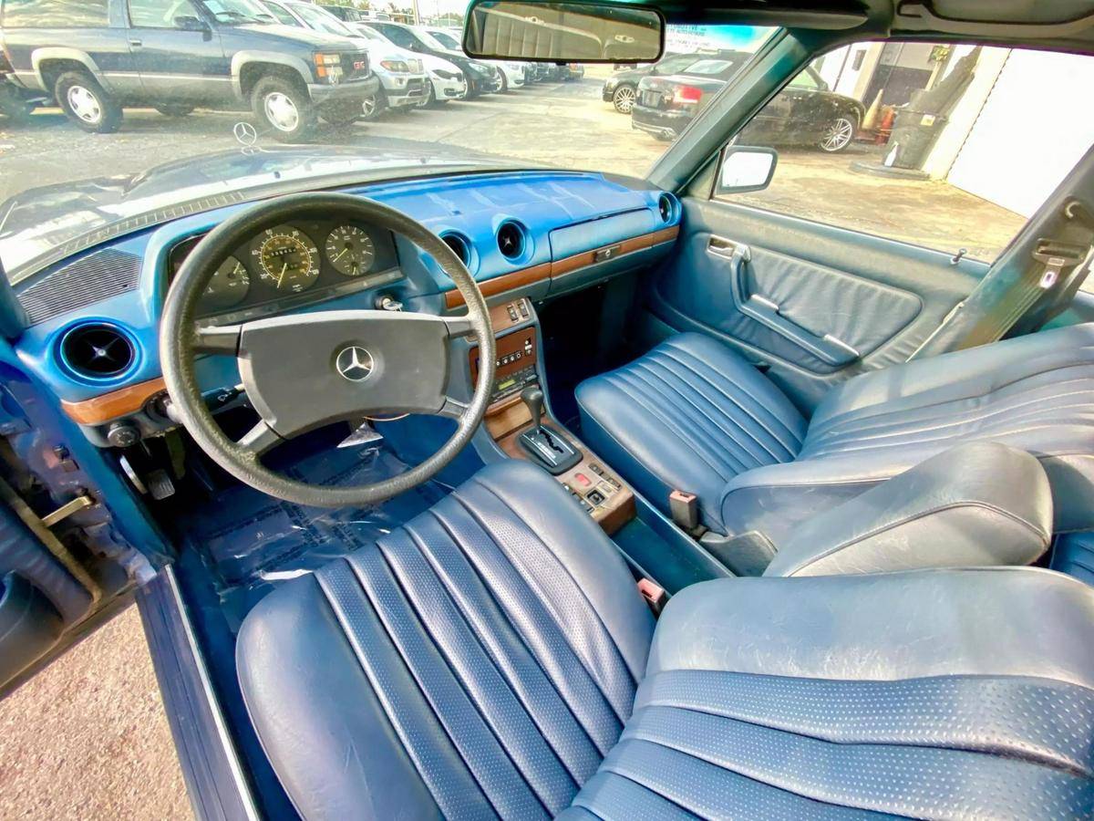 Mercedes-benz-benz-300-diesel-1985-blue-16