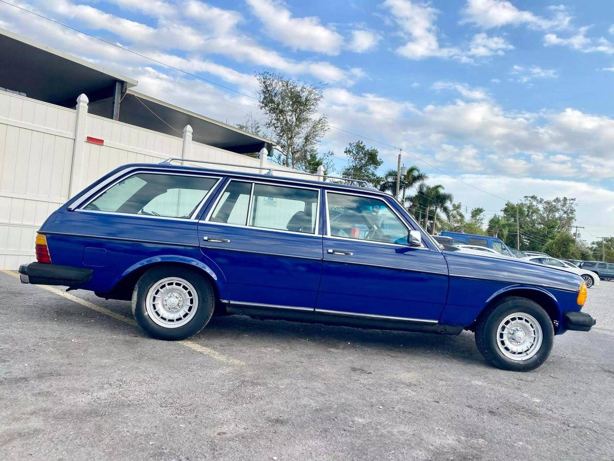 Mercedes-benz-benz-300-diesel-1985-blue-8