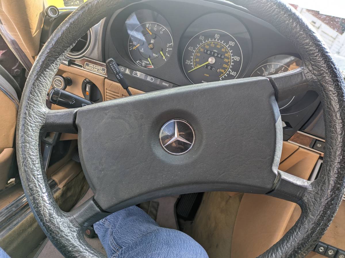 Mercedes-benz-benz-380-1985-custom-11