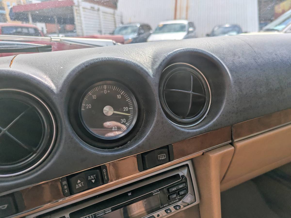 Mercedes-benz-benz-380-1985-custom-13
