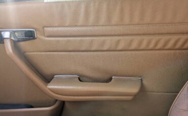 Mercedes-benz-benz-380-1985-custom-16