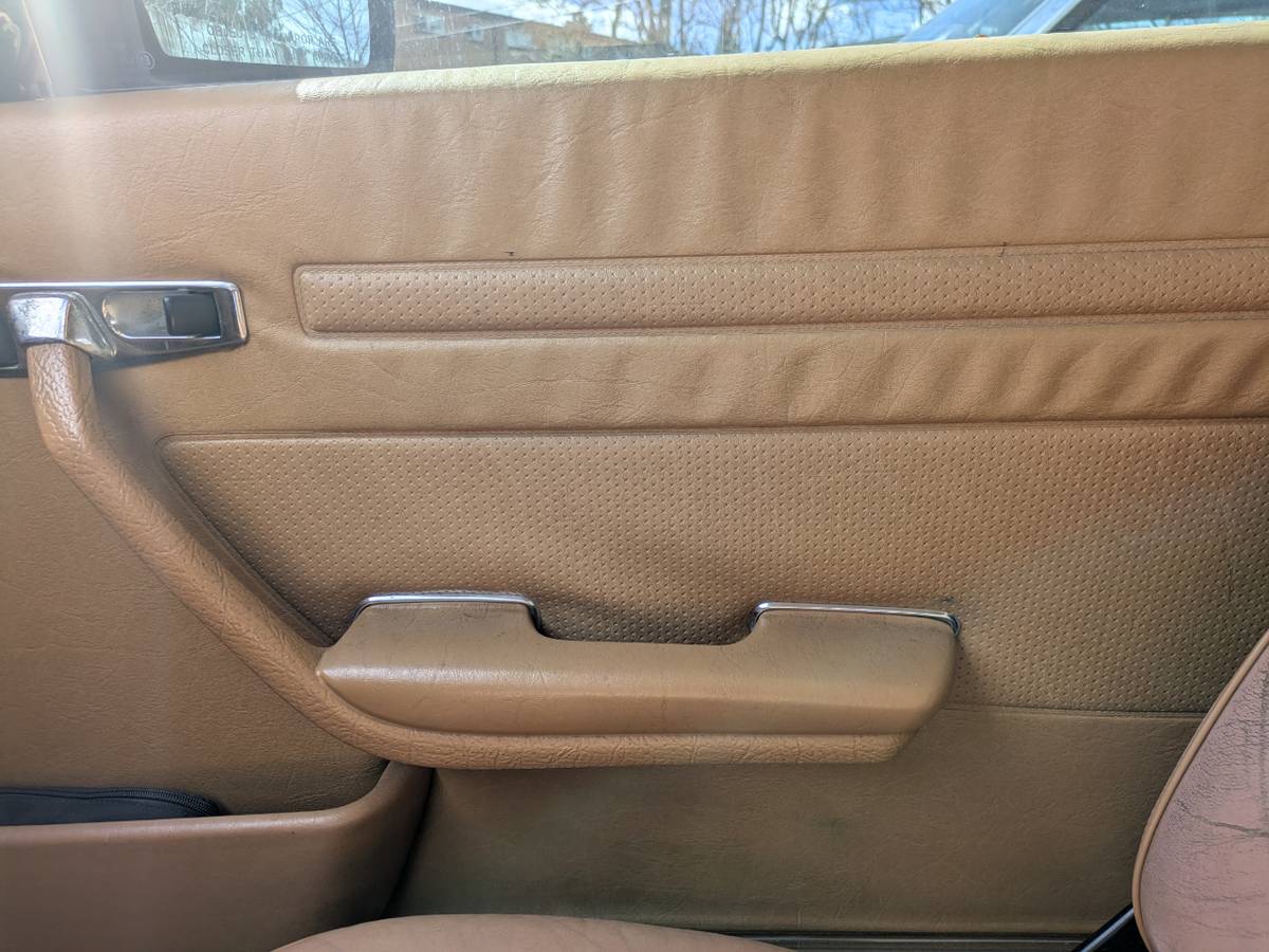 Mercedes-benz-benz-380-1985-custom-16