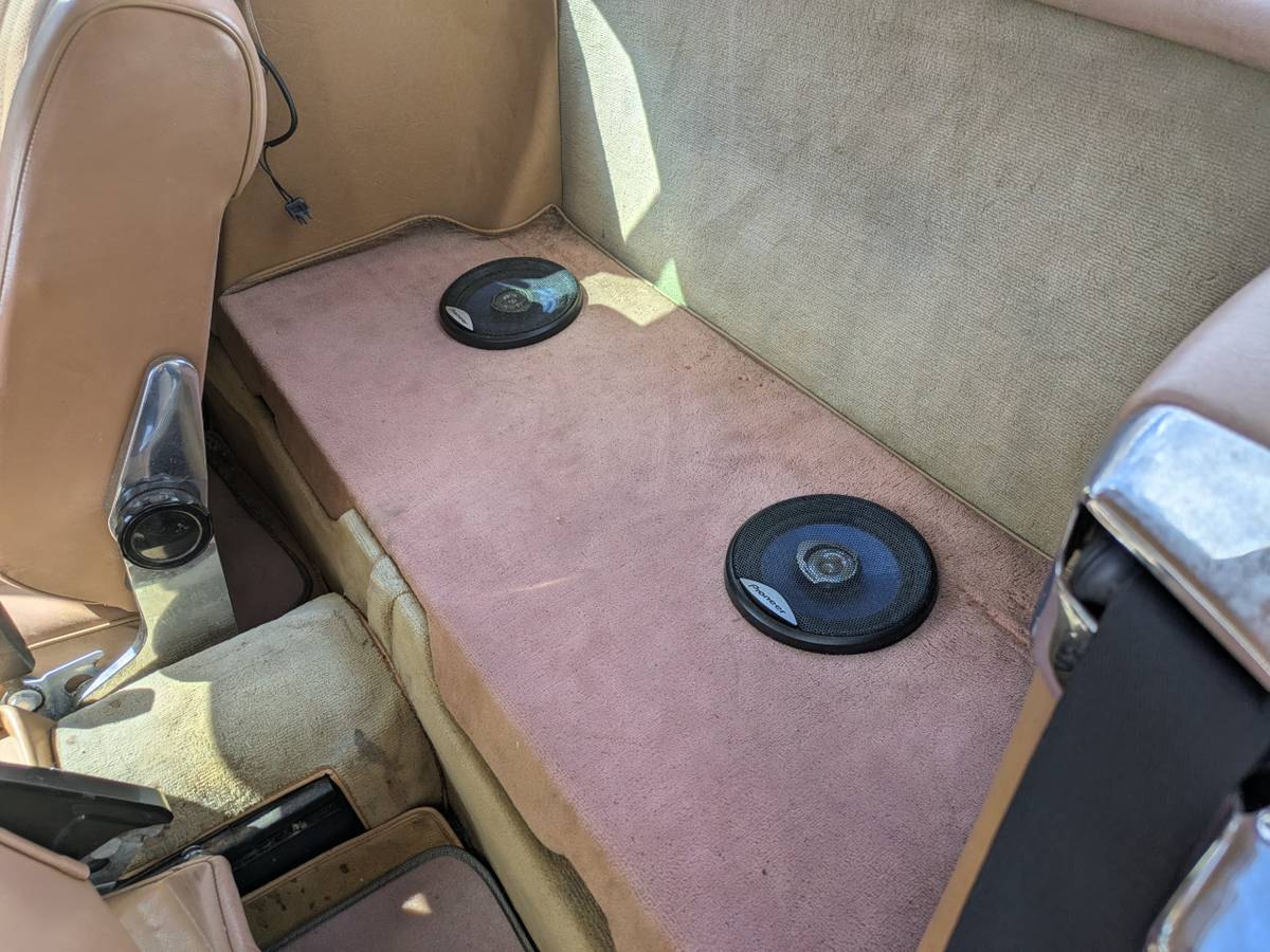Mercedes-benz-benz-380-1985-custom-17