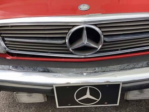 Mercedes-benz-benz-380-sl-convertible-1982-red-3