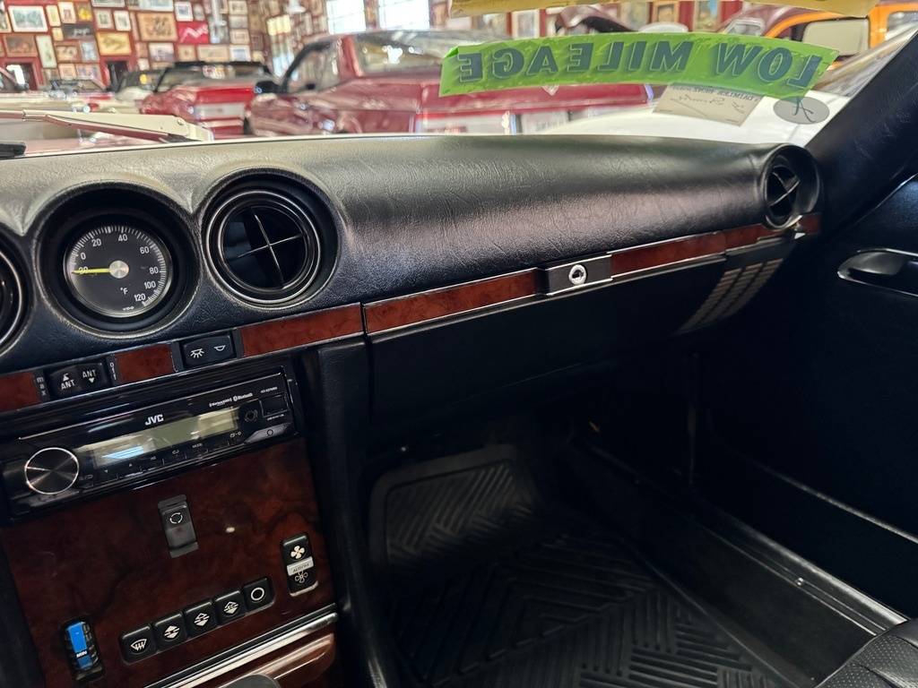 Mercedes-benz-benz-560-class-1989-red-13