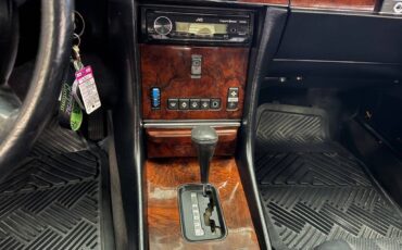 Mercedes-benz-benz-560-class-1989-red-15