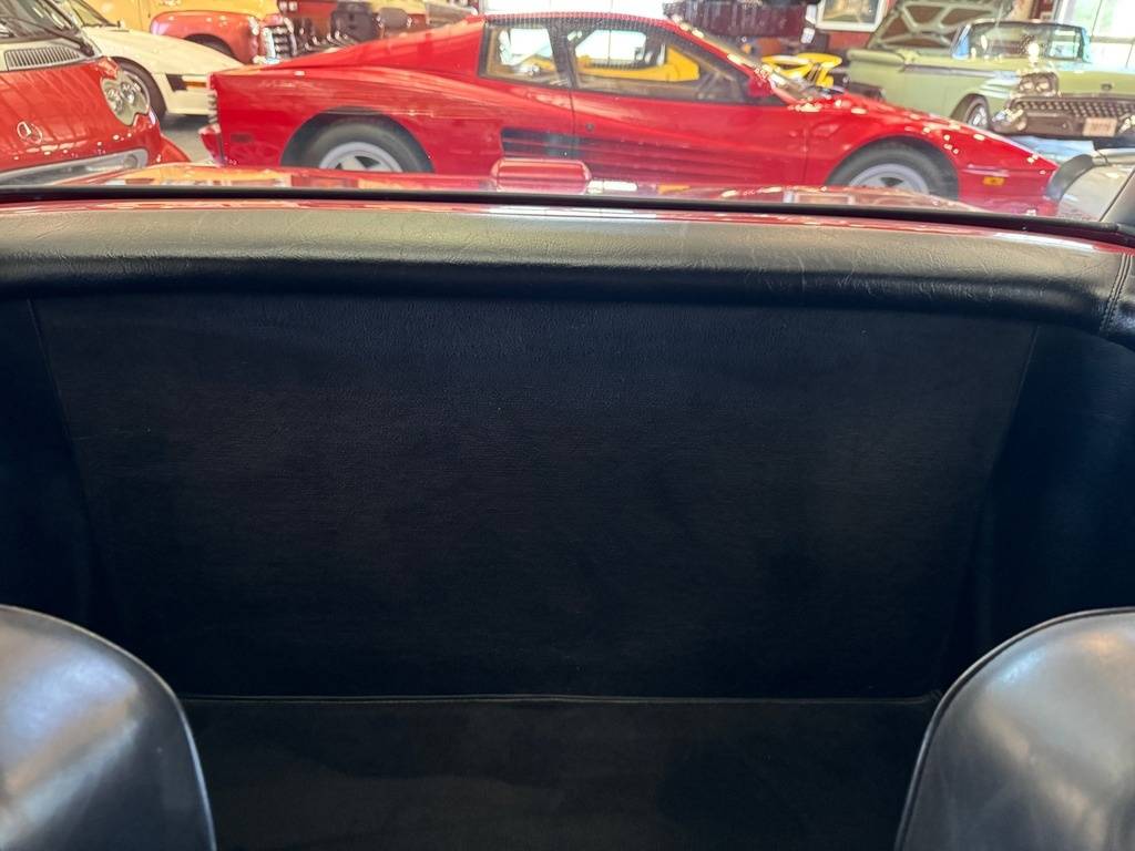Mercedes-benz-benz-560-class-1989-red-16