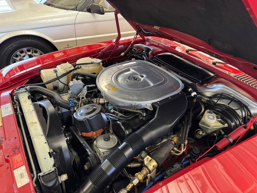 Mercedes-benz-benz-560-class-1989-red-19