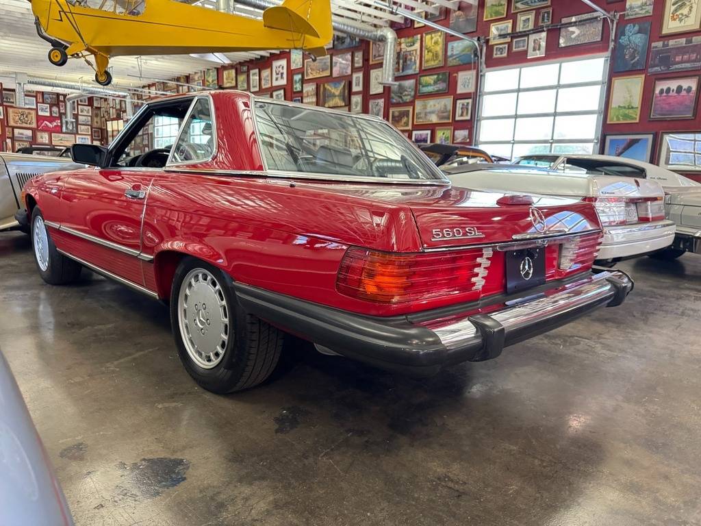 Mercedes-benz-benz-560-class-1989-red-4