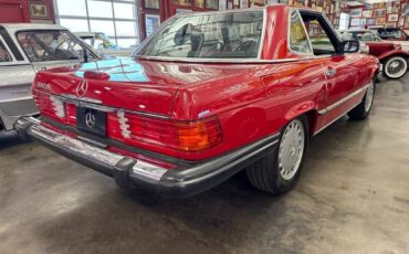 Mercedes-benz-benz-560-class-1989-red-6