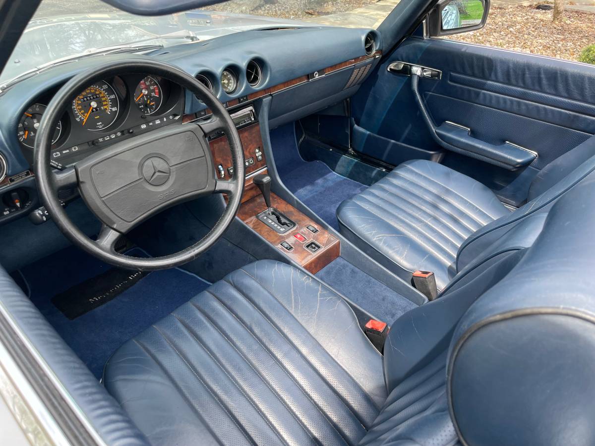 Mercedes-benz-benz-560-sl-1988-5