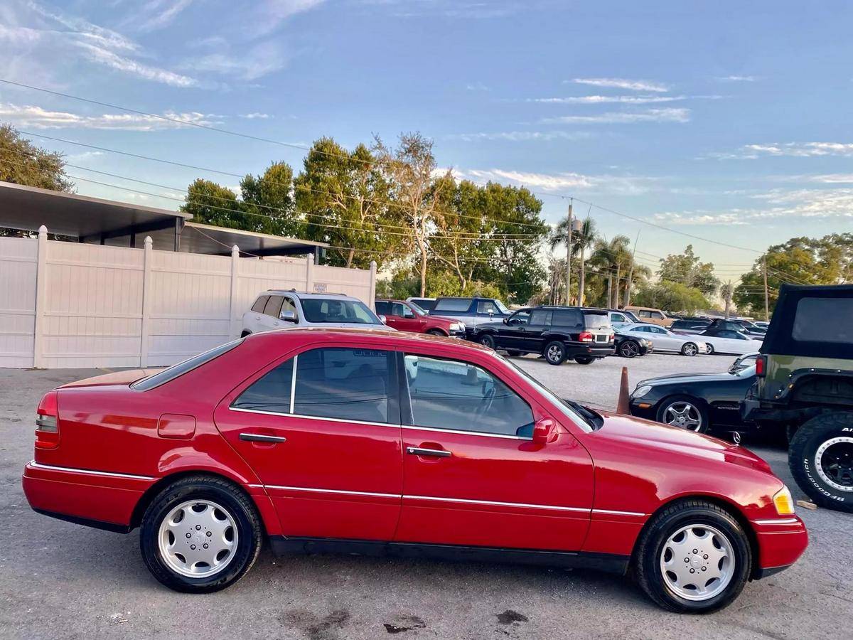 Mercedes-benz-benz-c-class-1995-red-4